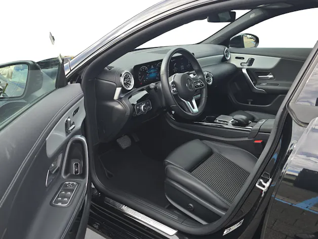 MERCEDES-BENZ CLA 250 4Matic Progressive 7G-DCT
