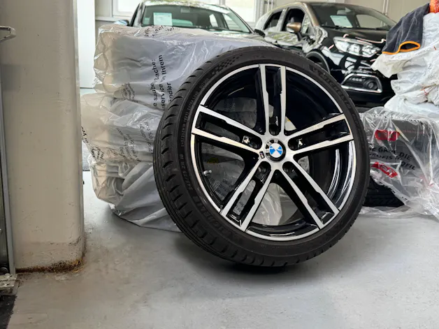 BMW 120d xDrive Edition M Sport Steptronic *M-Paket*Rückfahrkamera*Harman/Kardon*Sitzheizung uvm.*