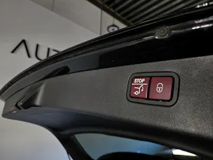 MERCEDES-BENZ C 300 e AMG Line Kombi