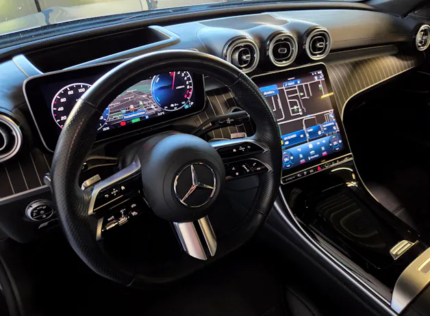 MERCEDES-BENZ C 300 e AMG Line Kombi