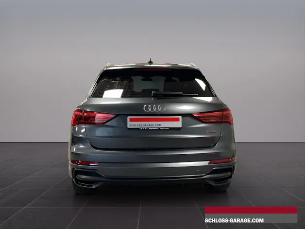AUDI Q3 2.0 40 S-LINE TFSI