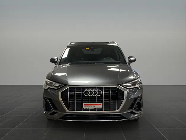 AUDI Q3 2.0 40 S-LINE TFSI