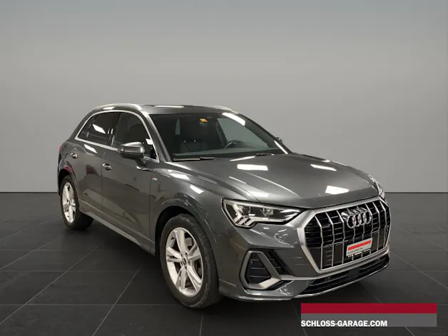 AUDI Q3 2.0 40 S-LINE TFSI