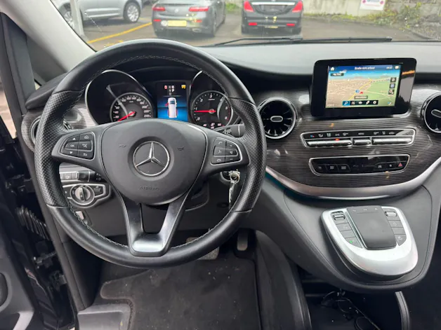 MERCEDES-BENZ V 250 d lang Avantgarde 4Matic G-Tronic