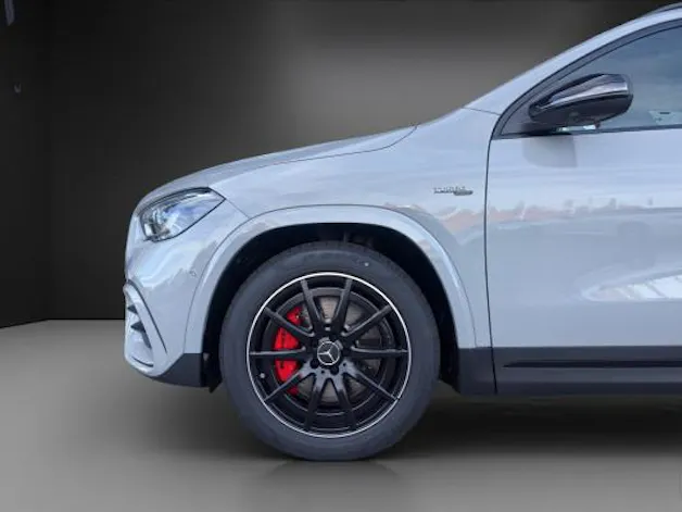 MERCEDES-BENZ GLA AMG 35 4Matic 8G-DCT