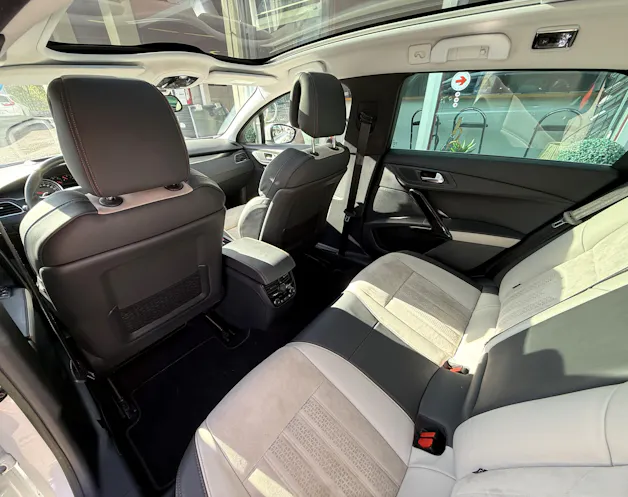 PEUGEOT 508 RXH 2.0 HDI Hybrid4 EGS6