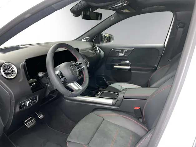 MERCEDES-BENZ GLA 220d 4Matic 8G-DCTSwiss Star