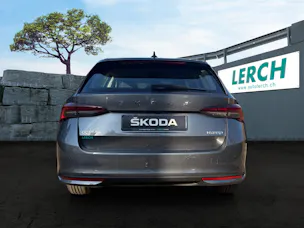 SKODA Octavia Combi 1.5 TSI mHEV DSG Selection