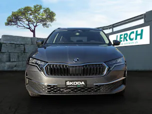 SKODA Octavia Combi 1.5 TSI mHEV DSG Selection
