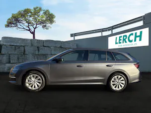 SKODA Octavia Combi 1.5 TSI mHEV DSG Selection