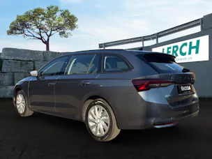 SKODA Octavia Combi 1.5 TSI mHEV DSG Selection