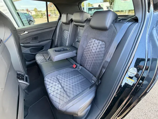 VW Golf 2.0 TSI R-Line DSG 4 Motion