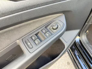 VW Golf 2.0 TSI R-Line DSG 4 Motion
