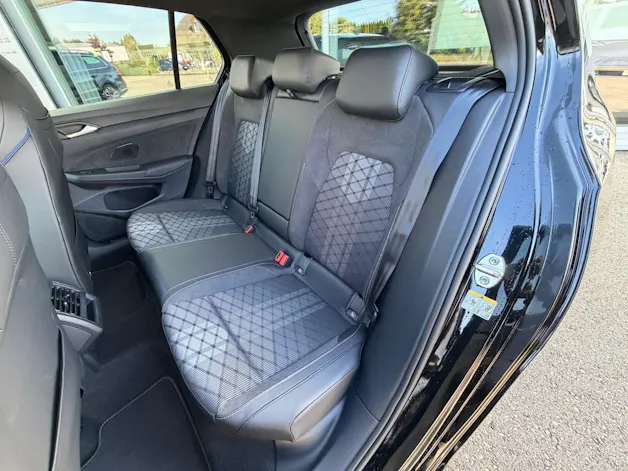 VW Golf 2.0 TSI R-Line DSG 4 Motion