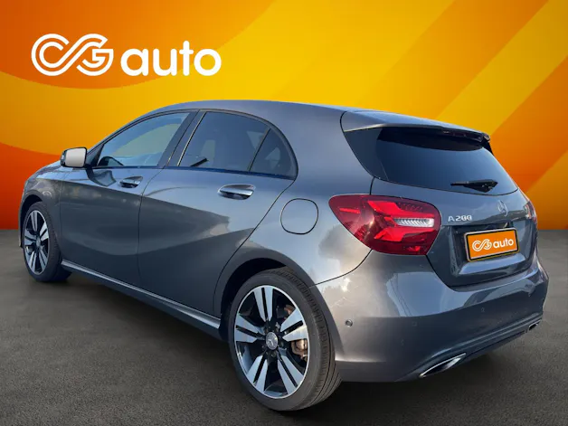 MERCEDES-BENZ A 200 Night Star 7G-DCT