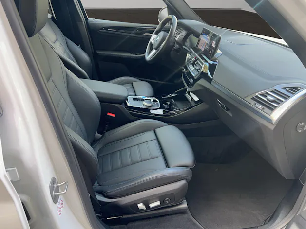 BMW iX3 Impressive