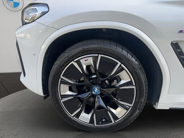 BMW iX3 Impressive