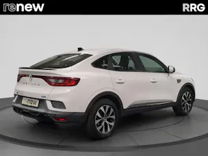 RENAULT Arkana 1.6 E-Tech Zen