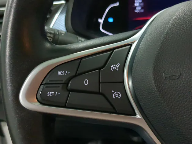 RENAULT Arkana 1.6 E-Tech Zen