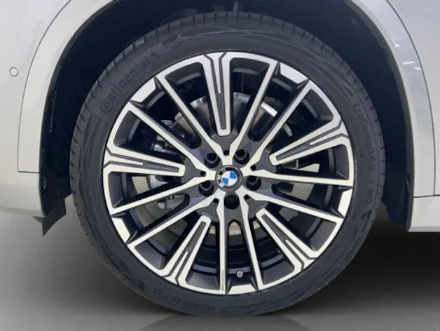 BMW X1 U11 20i sDrive paddles