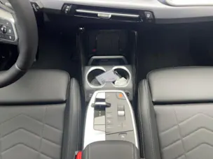 BMW X1 U11 20i sDrive paddles