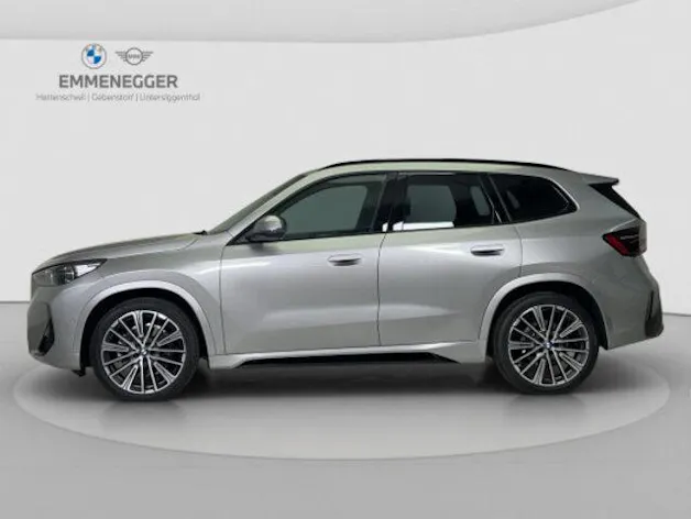 BMW X1 U11 20i sDrive paddles