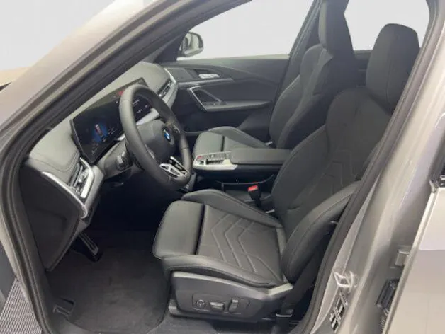 BMW X1 U11 20i sDrive paddles