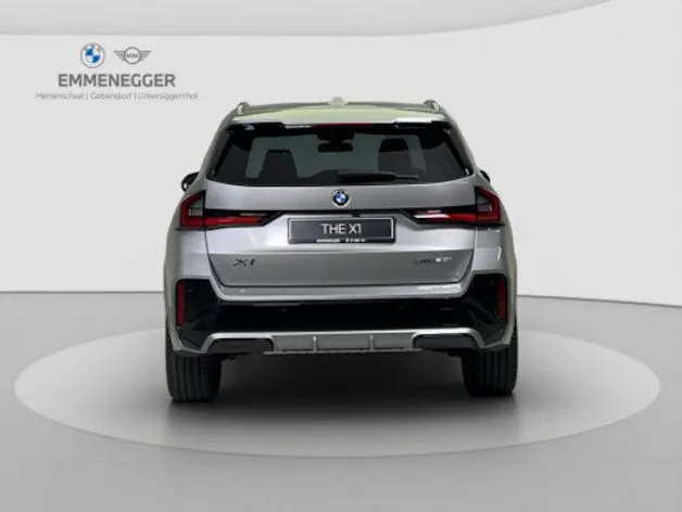 BMW X1 U11 20i sDrive paddles