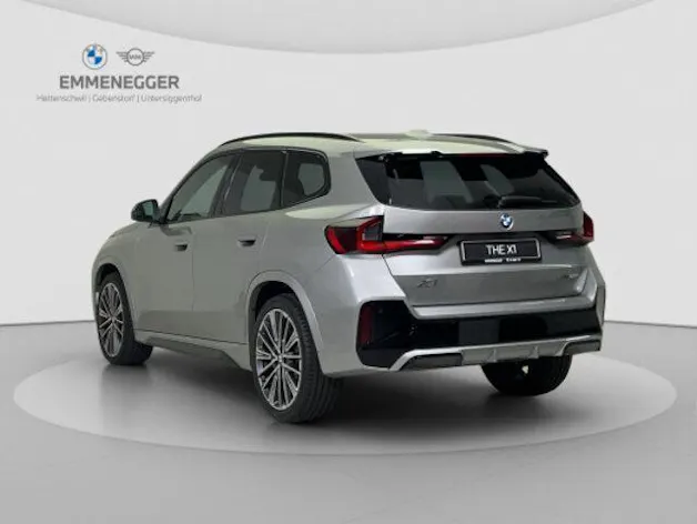 BMW X1 U11 20i sDrive paddles