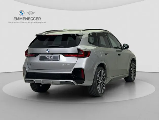 BMW X1 U11 20i sDrive paddles