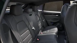 PORSCHE Macan 4