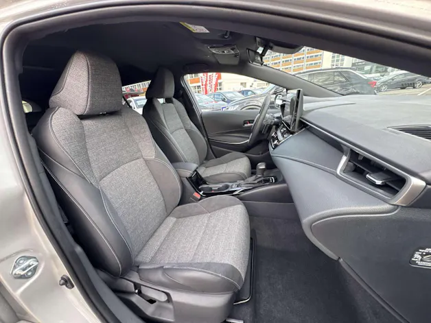 Toyota Corolla Touring Sports 2.0 HSD Teamplayer e-CVT Automat