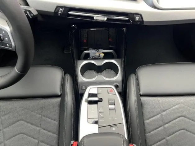 BMW X1 U11 25e xDrive paddles