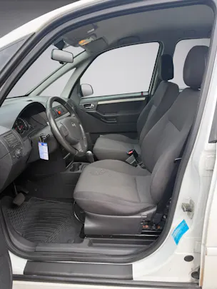 OPEL Meriva 1.6i-16 TP Edition Easytronic