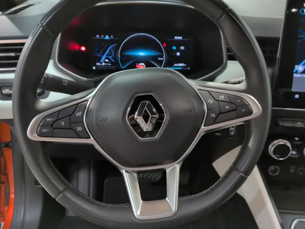 RENAULT Clio 1.6 E-Tech Techno