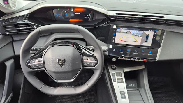 PEUGEOT 408 PHEV 225 BlackLion Helvetia