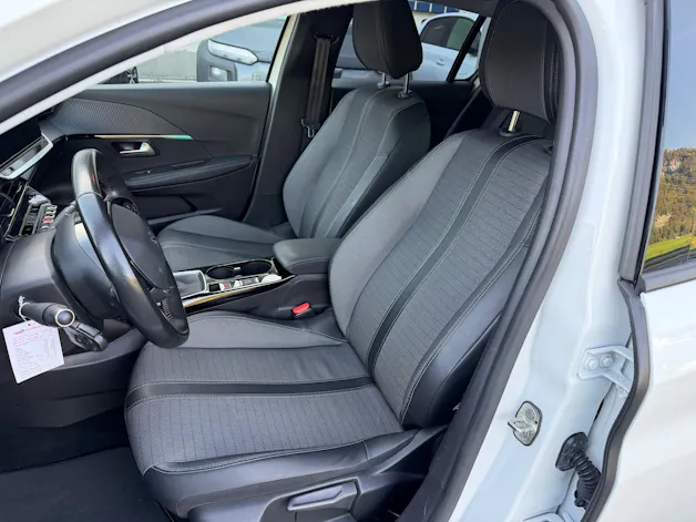 PEUGEOT 208 1.2 PureTech Allure