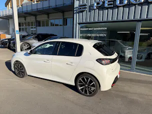 PEUGEOT 208 1.2 PureTech Allure