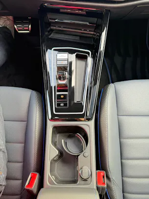 VW Golf 2.0 TSI R DSG 4 Motion