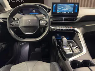 PEUGEOT 5008 1.2 Pure Tech Allure Pack EAT8