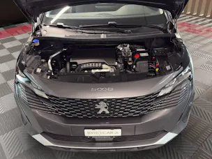 PEUGEOT 5008 1.2 Pure Tech Allure Pack EAT8