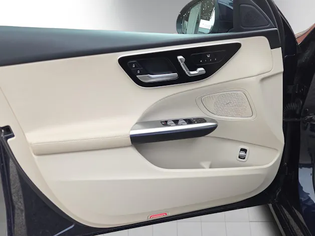 MERCEDES-BENZ C 220 d T 4Matic