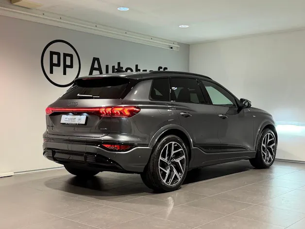 AUDI Q6 e-tron quattro