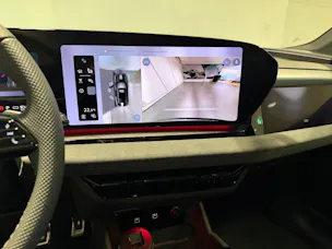 AUDI Q6 e-tron quattro