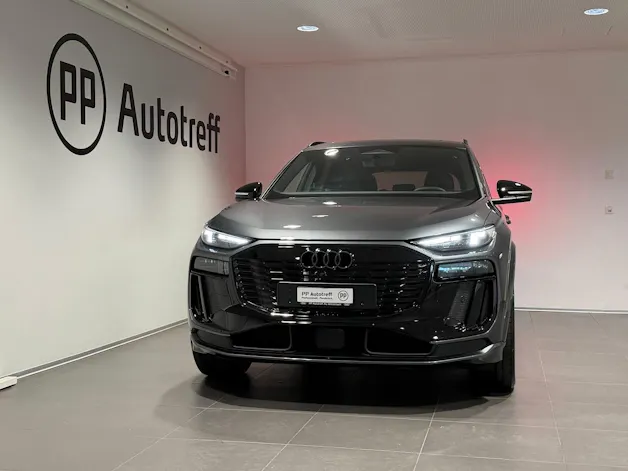 AUDI Q6 e-tron quattro