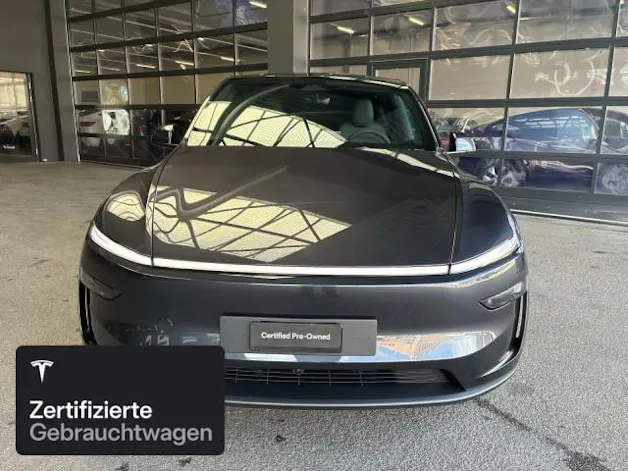 Tesla Model Y Long Range AWD
