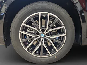 BMW iX1 xDrive 30 M Sport