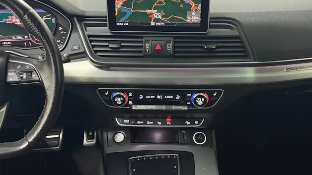 AUDI Q5 40 TDI sport quattro S-tronic