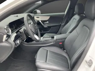 MERCEDES-BENZ A 200 Night Star 7G-DCT