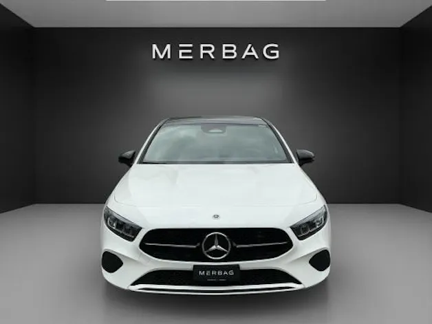 MERCEDES-BENZ A 200 Night Star 7G-DCT